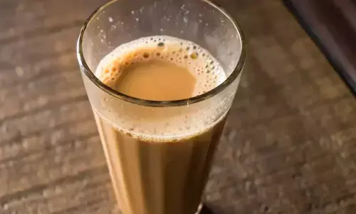 Tea Side Effects: టీ అతిగా తాగేవారు.. వీటి గురించి తెలుసుకోవాల్సిందే!