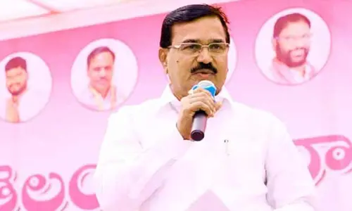 BRS: ఫార్మా క్లస్టర్‌ను ప్రభుత్వం ఉపసంహరించుకోవాలి.. మాజీ మంత్రి నిరంజన్ రెడ్డి