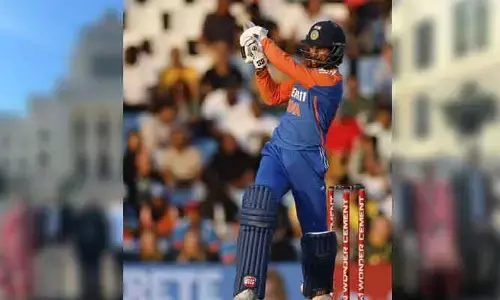 SA vs IND : తిలక్ వర్మ సెంచరీ..భారత్ 219 పరుగుల భారీ స్కోర్