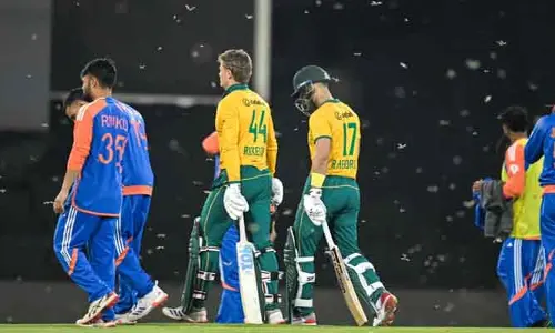 SA vs IND : ఎదురీదుతున్న దక్షిణాఫ్రికా.. 124/4