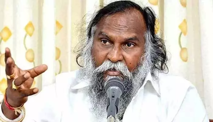 Jagga Reddy: కేసీఆర్, కేటీఆర్కు రాజభోగాల ఆకలి తీరలే.. జగ్గారెడ్డి సెన్సేషనల్ కామెంట్స్ Jagga Reddy: కేసీఆర్, కేటీఆర్కు రాజభోగాల ఆకలి తీరలే.. జగ్గారెడ్డి సెన్సేషనల్ కామెంట్స్