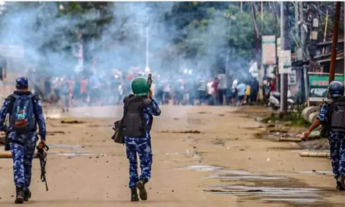 Manipur : ఆగని హింస.. మణిపూర్‌‌‌కు మరో 10వేల సీఏపీఎఫ్ బలగాలు