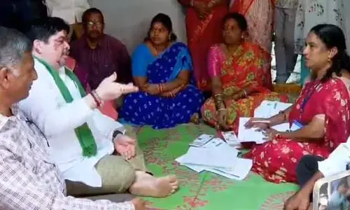 Minister Ponnam : కులం చెప్పొద్దు అనుకుంటే 999 ఆప్షన్ ఉంది : మంత్రి పొన్నం