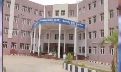 Raging : మహబూబ్ నగర్ మెడికల్ కాలేజీలో ర్యాగింగ్ కలకలం..10మంది సీనియర్ల సస్పెన్షన్
