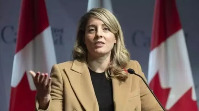 Canada: ఎలాంటి కామెంట్స్ చేయలేను.. అర్ష్ దల్లా కేసులో కెనడా విదేశాంగ మంత్రి కీలక వ్యాఖ్యలు Canada: ఎలాంటి కామెంట్స్ చేయలేను.. అర్ష్ దల్లా కేసులో కెనడా విదేశాంగ మంత్రి కీలక వ్యాఖ్యలు