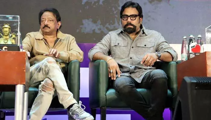 Cinematica Expo 2: ఘనంగా స్టార్ట్ అయిన సినిమాటికా ఎక్స్పో 2.. డైరెక్టర్స్ ఆర్జీవీ, సందీప్ రెడ్డి కామెంట్స్ వైరల్ Cinematica Expo 2: ఘనంగా స్టార్ట్ అయిన సినిమాటికా ఎక్స్పో 2.. డైరెక్టర్స్ ఆర్జీవీ, సందీప్ రెడ్డి కామెంట్స్ వైరల్