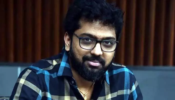 Director Vassishta: నా అకౌంట్ హ్యాక్ అయింది.. అలాంటి మెసేజ్లు పట్టించుకోవద్దు.. విశ్వంభర డైరెక్టర్ షాకింగ్ పోస్ట్ Director Vassishta: నా అకౌంట్ హ్యాక్ అయింది.. అలాంటి మెసేజ్లు పట్టించుకోవద్దు.. విశ్వంభర డైరెక్టర్ షాకింగ్ పోస్ట్