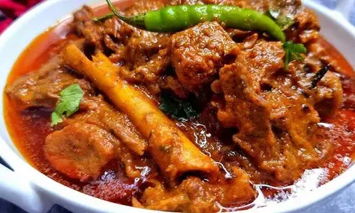 Mutton: మటన్ ముక్కలు వేయలేదని చెంప చెల్లుమనిపించిన అతిథి