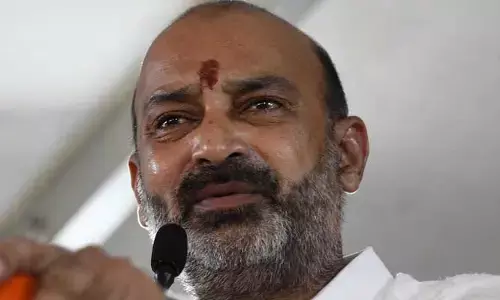 ‘మీరు లేకపోతే నేను కరీంనగర్‌కే పరిమితమయ్యేవాడిని’.. బండి సంజయ్ ఎమోషనల్