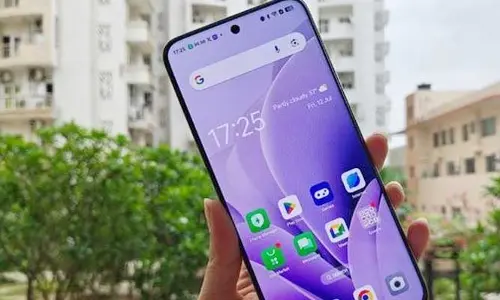 Oppo Reno 13 : ఐఫోన్​ 16 డిజైన్​తో మిడ్​ రేంజ్ ఒప్పో​ స్మార్ట్​ మొబైల్.. ట్రిపుల్ కెమెరా సెటప్‌తో లాంచ్ ఎప్పుడంటే?