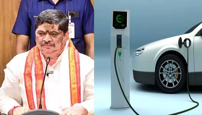 Breaking news : తెలంగాణలో రేపటి నుంచి నూతన ఈవీ పాలసీ Breaking news : తెలంగాణలో రేపటి నుంచి నూతన ఈవీ పాలసీ