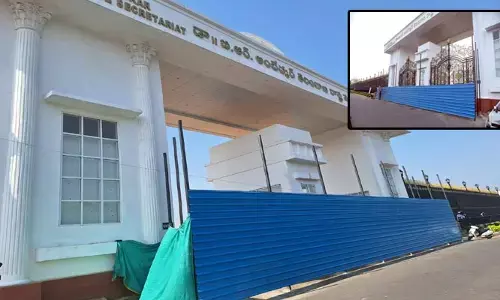 Telangana Secretariat : తెలంగాణ సచివాలయం ‘బాహుబలి’ గేటు తొలగింపు
