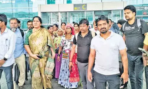 Delhi: ఢిల్లీలో లగచర్ల ఫార్మా బాధితులు.. మరికొద్దిసేపట్లో ఎస్సీ, ఎస్టీ కమిషన్‌కు ఫిర్యాదు