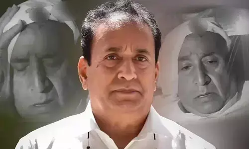 Maharashtra: మాజీ హోంమంత్రిపై రాళ్ల దాడి.. తలకు తీవ్ర గాయం