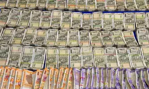 Election Commission: ఈ ఎన్నికల్లో రూ. 1000 కోట్ల నగదు పట్టివేత