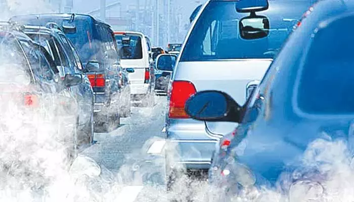 Air pollution: వాహన కాలుష్యానికి చెక్ పెట్టాలా.. ఈ టిప్స్ పాటించండి..? Air pollution: వాహన కాలుష్యానికి చెక్ పెట్టాలా.. ఈ టిప్స్ పాటించండి..?