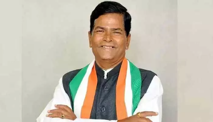 INC: అందరికీ ఒకే రకమైన విద్య అందాలి.. ప్రణాళికా సంఘం వైస్ చైర్మన్ చిన్నారెడ్డి INC: అందరికీ ఒకే రకమైన విద్య అందాలి.. ప్రణాళికా సంఘం వైస్ చైర్మన్ చిన్నారెడ్డి