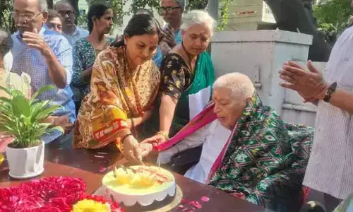 Chukka Ramaiah: మాజీ ఎమ్మెల్సీ చుక్కా రామయ్య నివాసానికి సీఎస్ శాంతి కుమారి