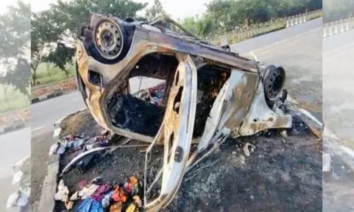 Road accidents: రోడ్డు ప్రమాదాలతో గంటకు 20 మంది మృతి.. కేంద్రం ఆందోళన
