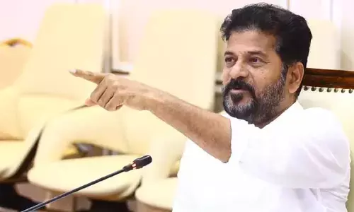 CM Revanth Reddy: ఫుడ్ పాయిజన్ ఘటనపై సీఎం రేవంత్ ఆరా.. సమగ్ర విచారణకు ఆదేశం