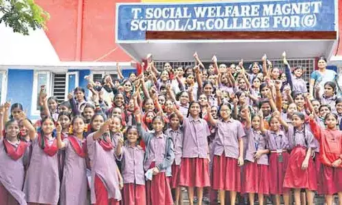 Tribal Welfare : నాణ్యతమైన భోజనాన్ని అందించాలి : గిరిజన సంక్షేమశాఖ కార్యదర్శి ఎ. శరత్