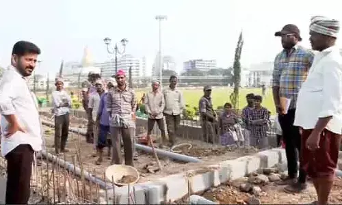 CM Revanth Reddy : తెలంగాణ తల్లి విగ్రహ ఏర్పాటు పనులను పరిశీలించిన సీఎం రేవంత్ రెడ్డి