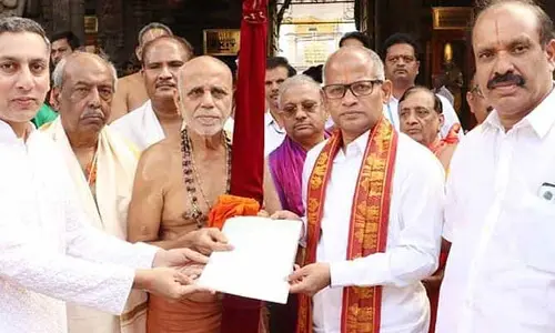 Tirupati: టీటీడీకి చెన్నై భక్తుడు భారీ విరాళం.. కళ్లు చెదిరే మొత్తం అందజేత
