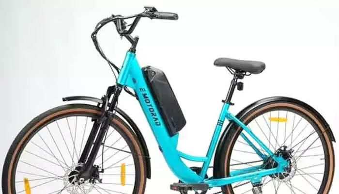 Electric cycle : మార్కెట్లోకి పర్ఫెక్ట్ ఎలక్ట్రిక్ సైకిల్.. వీకెండ్లో జాలీగా తిరగొచ్చు..! Electric cycle : మార్కెట్లోకి పర్ఫెక్ట్ ఎలక్ట్రిక్ సైకిల్.. వీకెండ్లో జాలీగా తిరగొచ్చు..!