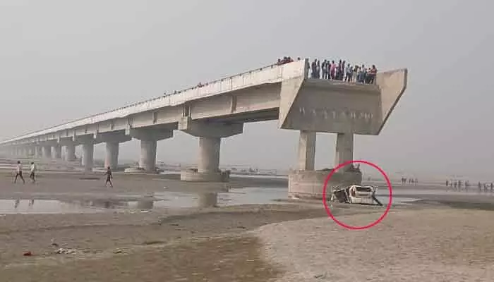 Google Maps: ముగ్గురి ప్రాణాలు తీసిన గూగుల్ మ్యాప్స్ Google Maps: ముగ్గురి ప్రాణాలు తీసిన గూగుల్ మ్యాప్స్