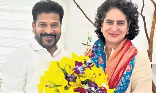 తెలంగాణ తల్లి విగ్రహావిష్కరణ.. స్పెషల్ గెస్ట్ గా ప్రియాంక గాంధీ?