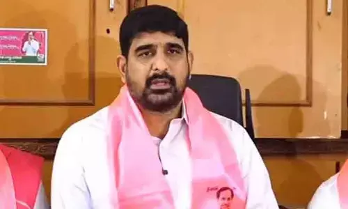 Kaushik Reddy : బీఆర్ఎస్ ఎమ్మెల్యే పాడి కౌశిక్ రెడ్డికి నోటీసులు