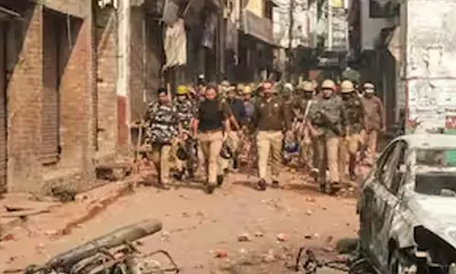 Clashes: యూపీలోని సంభాల్‌లో హింస.. ముగ్గురు యువకులు మృతి