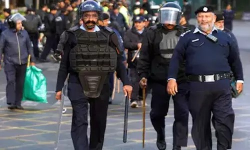 Pakisthan : ఇస్లామాబాద్ లో లాక్ డౌన్.. కారణం ఇదే!