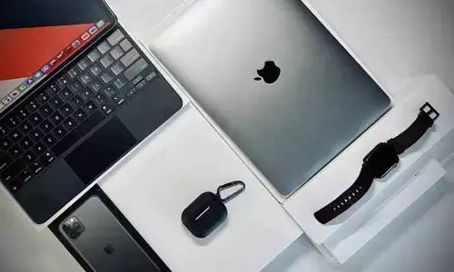 Apple: యాపిల్‌ యూజర్లకు కేంద్రం హెచ్చరిక