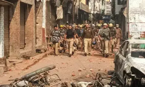Sambhal Violence: సంభాల్ హింస కేసులో సమాజ్ వాదీ పార్టీ ఎంపీపై అభియోగాలు