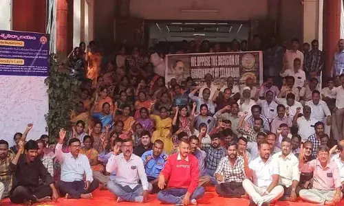 Ambedkar University: అంబేద్కర్ వర్సిటీలో వంటావార్పు వాయిదా.. ఎమ్మెల్సీ కోదండరాం విజ్ఞప్తి మేరకు వెనక్కి తగ్గిన జేఏసీ
