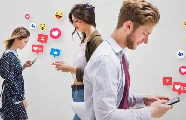 Social media effect : సోషల్ మీడియా అతి వినియోగం.. జ్ఞాపక శక్తిని తగ్గిస్తుందా? Social media effect : సోషల్ మీడియా అతి వినియోగం.. జ్ఞాపక శక్తిని తగ్గిస్తుందా?