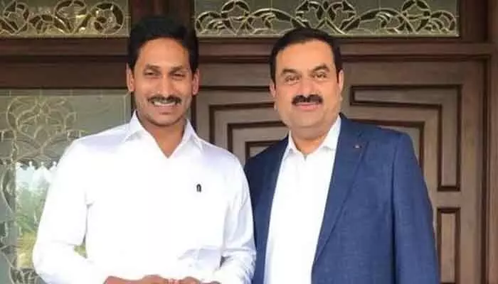 YS Jagan : అదానీ సంస్థ లంచం వ్యవహారంలో జగన్ పై ఏసీబీకి ఫిర్యాదు YS Jagan : అదానీ సంస్థ లంచం వ్యవహారంలో జగన్ పై ఏసీబీకి ఫిర్యాదు