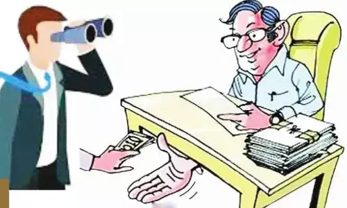 Pedhapalli: ఏసీబీ చేతిలో లంచావతారుల చిట్టా.. పట్టుబడుతున్న అవినీతి అధికారులు