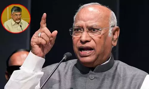 Kharge: అదే జరిగితే సర్కార్ కూలడం ఖాయం.. ఖర్గే నోట చంద్రబాబు పేరు