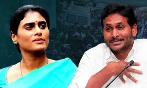 Vijayawada: జగన్‌కు బిగ్ షాక్..  సంచలన డిమాండ్ చేస్తూ పాదయాత్ర
