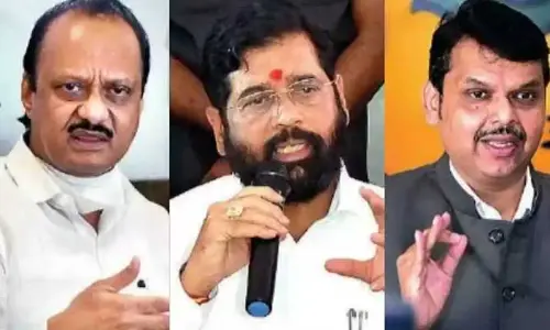 Maharashtra : పదవుల పంపకాలపై ఉత్కంఠ.. థానేలోనే షిండే.. ఢిల్లీకి అజిత్, ఫడ్నవిస్