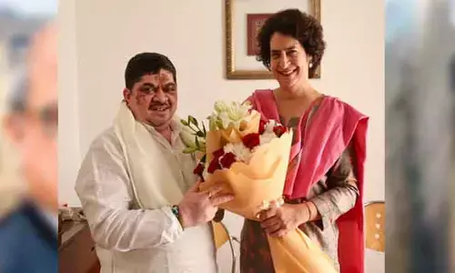 Minister Ponnam : ప్రియాంక గాంధీని కలిసిన మంత్రి పొన్నం ప్రభాకర్