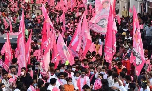 BRS: ఉనికి చాటుకునేందుకు బీఆర్ఎస్ పార్టీ అవస్థలు.. రేపు నల్లగొండలో  రైతు మహాధర్నా