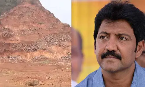 Valabhaneni vamsi: వంశీకి వరుస షాక్​లు.. తాజాగా ఆయనపై భూకబ్జా కేసు