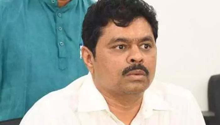 సీఎం రమేశ్కు షాక్.. ప్రకంపనలు సృష్టిస్తున్న లేఖ సీఎం రమేశ్కు షాక్.. ప్రకంపనలు సృష్టిస్తున్న లేఖ
