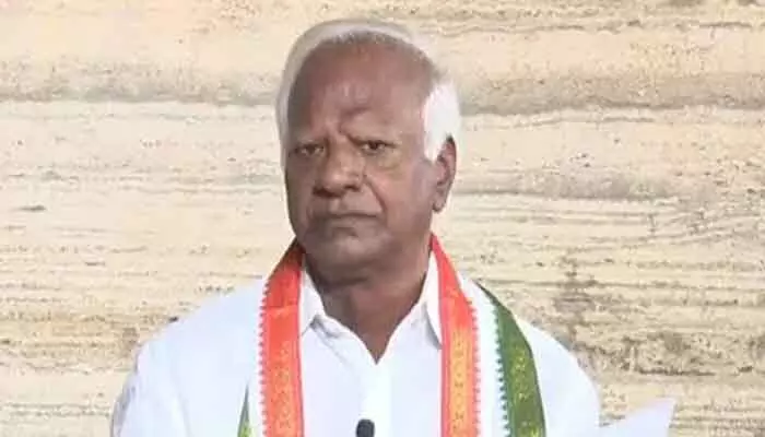 Kadiyam Srihari : పదేళ్లు తెలంగాణను దోచుకున్నారు : కడియం శ్రీహరి Kadiyam Srihari : పదేళ్లు తెలంగాణను దోచుకున్నారు : కడియం శ్రీహరి