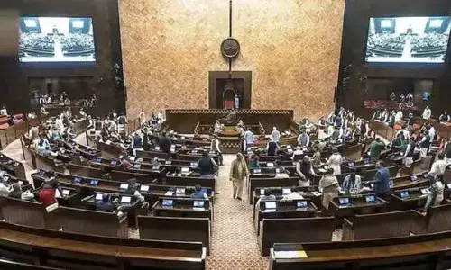 Parliament: పార్లమెంటుని కుదిపేసిన అదానీ వ్యవహారం.. ఉభయసభలు వాయిదా