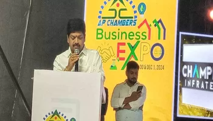 AP News:గత ప్రభుత్వ నిర్వాకం వల్లే పరిశ్రమలు వెనక్కి పోయాయి: మంత్రి కొల్లు రవీంద్ర AP News:గత ప్రభుత్వ నిర్వాకం వల్లే పరిశ్రమలు వెనక్కి పోయాయి: మంత్రి కొల్లు రవీంద్ర