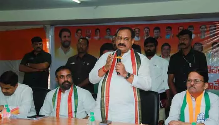 Mahesh Kumar Goud : పార్టీ కోసం కష్టపడే వారికి గుర్తింపు : మహేష్ కుమార్ గౌడ్ Mahesh Kumar Goud : పార్టీ కోసం కష్టపడే వారికి గుర్తింపు : మహేష్ కుమార్ గౌడ్
